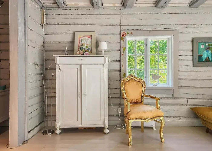 Den Lilla Roeda Stugan By Interhome Kirjala