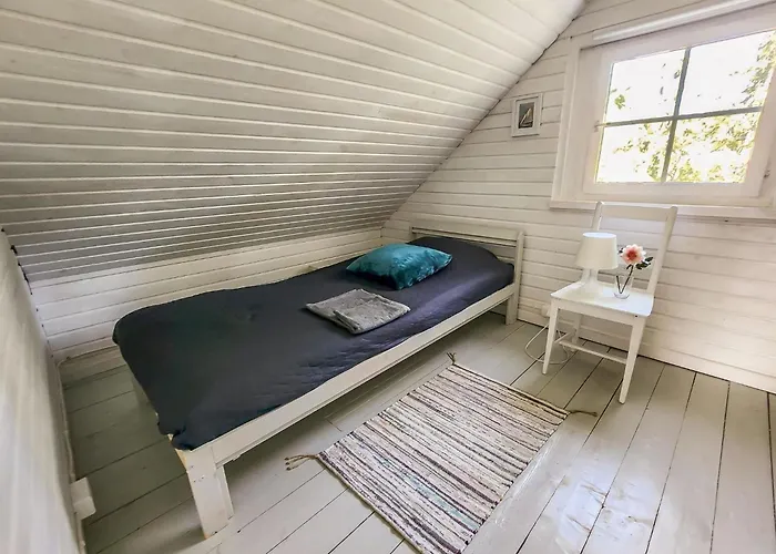 Den Lilla Roeda Stugan By Interhome Hébergement de vacances Kirjala